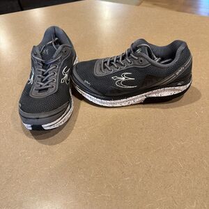 Gravity Defyer Shoes Womens Size 8.5 Black Mesh VersoShock Walking Sneakers Shoe